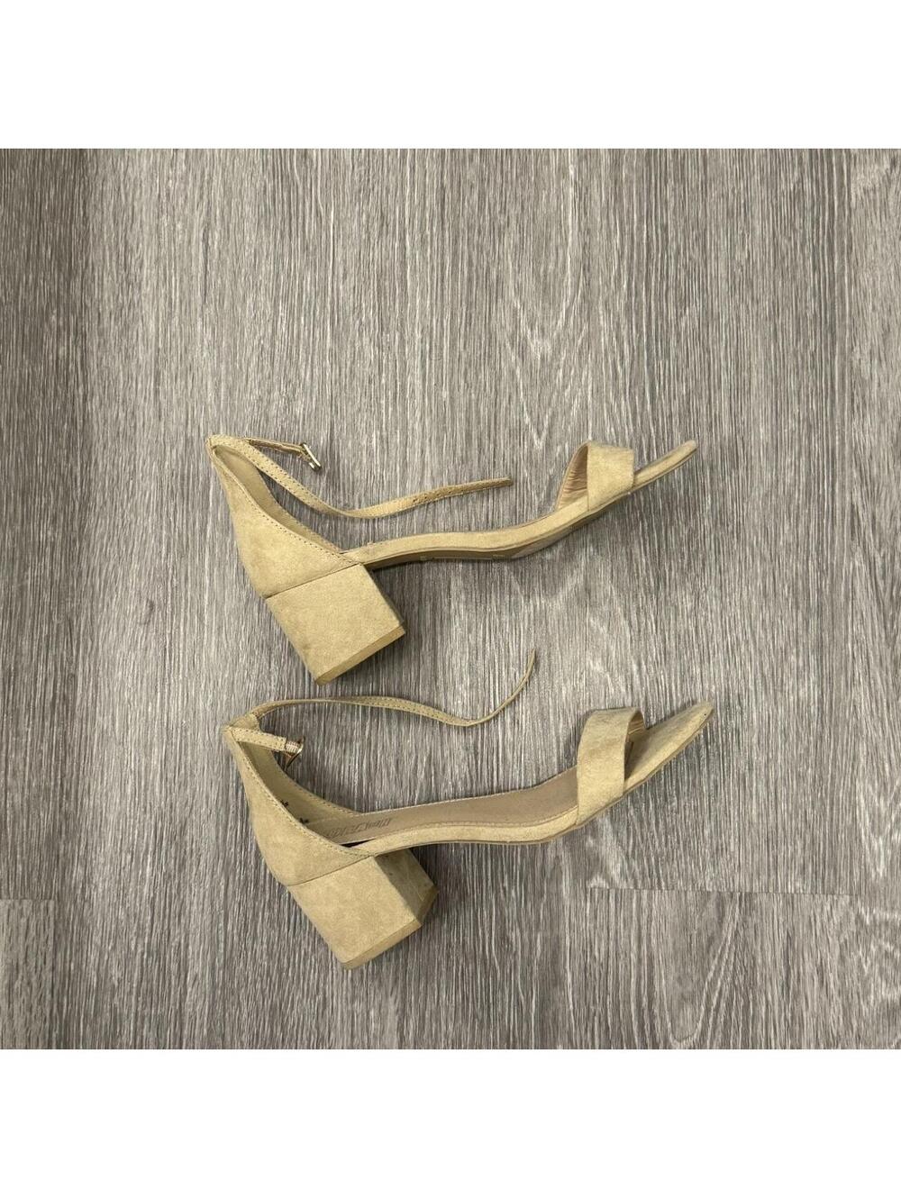 tan suede sandals w/ block heel